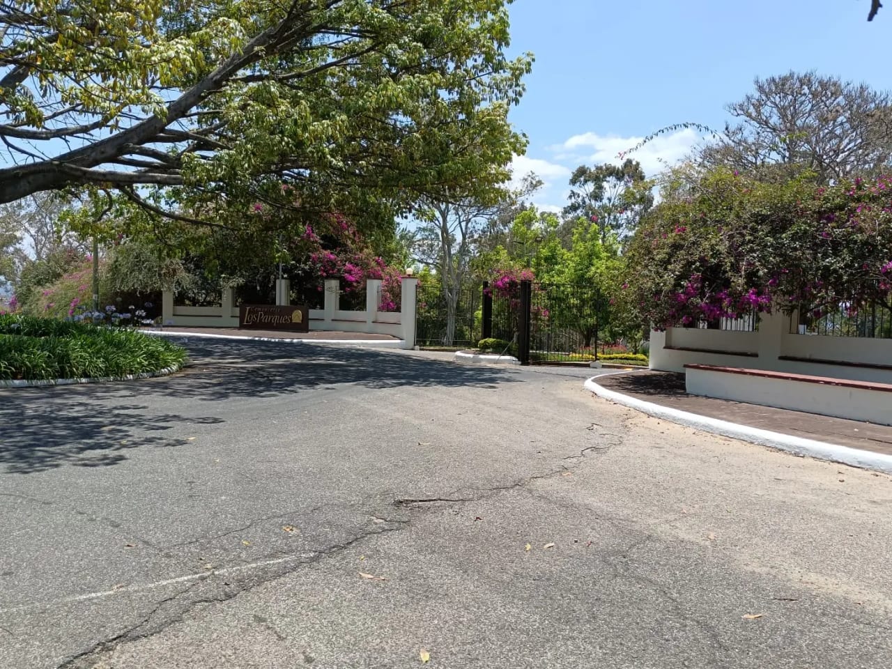 Terreno residencial en venta - Zona 8 de Mixco - Sector Cementerio Los Parques — Terreno en Venta en Zona 8 Mixco, Guatemala, Ciudad — foto 3 de 6