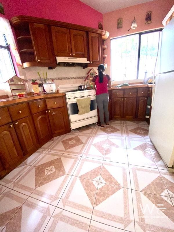 Vendo Casa Zona 6, Mixco, Alamedas de Yumar II MI01-V-214 — Casa en Venta en Zona 6 Mixco, Guatemala, Ciudad — foto 12 de 16