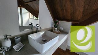 Vendo Casa en Condominio Entrada a San Miguel Dueñas Sacatepequez — Casa en Venta en Antigua, Sacatepéquez — miniatura 2 de 15
