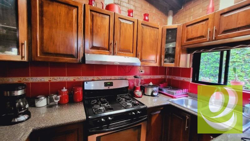 Casa Comercial en Venta Cercana a la Roosevelt Zona 2 de Mixco — Casa en Venta en Zona 2 Mixco, Guatemala, Ciudad — foto 6 de 7