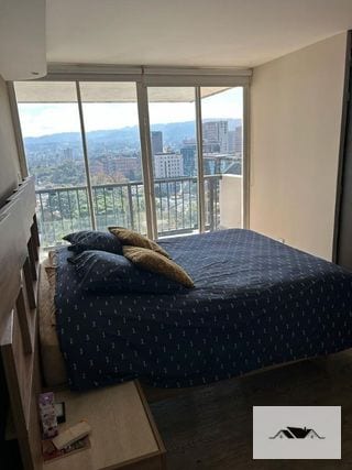 En Venta o Renta Amplio Apartamento Remodelado Zona 10 — Apartamento en Venta en Ciudad Vieja, Zona 10, Guatemala, Ciudad — miniatura 4 de 14