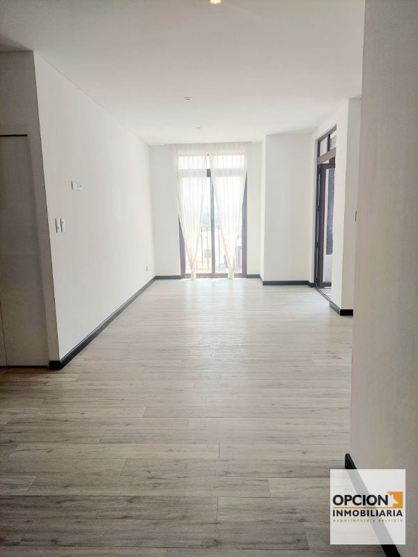 Rento Apartamento Lirios II Cayalá Z.16 — Apartamento en Alquiler en Ciudad Cayalá, Zona 16, Guatemala, Ciudad — foto 15 de 16