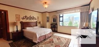 En Renta Apartamento 184MTS Amueblado Zona 10 184MTS — Apartamento en Alquiler en Zona 10, Guatemala, Ciudad — miniatura 4 de 17
