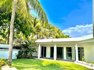 MONTERRICO casa a orilla de playa con Piscina — Casa vacacional en Venta en Taxisco, Santa Rosa — miniatura 7 de 11