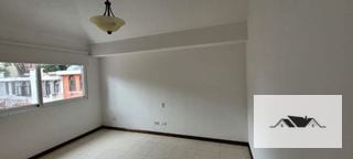 En Renta Casa Zona 14 325 mts2 — Casa en Alquiler en La Cañada, Zona 14, Guatemala, Ciudad — miniatura 7 de 17