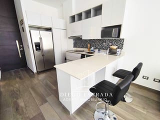 Amueblado y equipado — Apartamento en Alquiler en Zona 16, Guatemala, Ciudad — miniatura 4 de 10