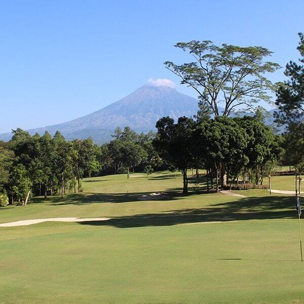 Preciosa Residencia Dentro de Club de Golf Zona 16 — Casa en Venta en Zona 16, Guatemala, Ciudad — foto 1 de 1