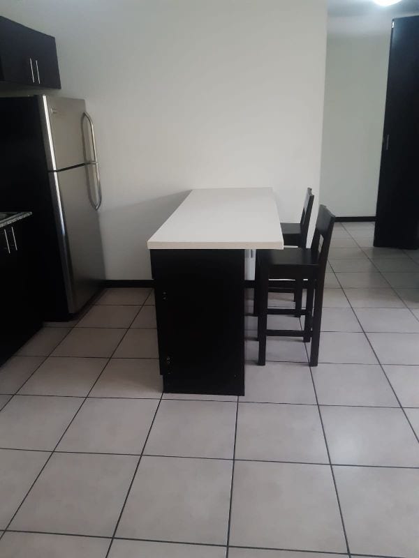 Céntrico Apartamento en Venta Torre Barcelona Zona 9 — Apartamento en Venta en Torre Barcelona, Zona 9, Guatemala, Ciudad — foto 8 de 10