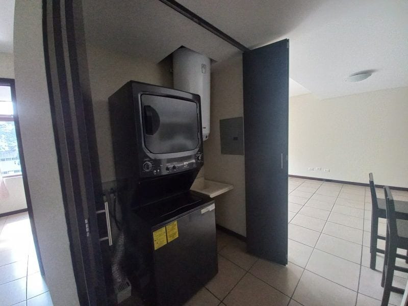 Céntrico Apartamento en Venta Torre Barcelona Zona 9 — Apartamento en Venta en Torre Barcelona, Zona 9, Guatemala, Ciudad — foto 6 de 10