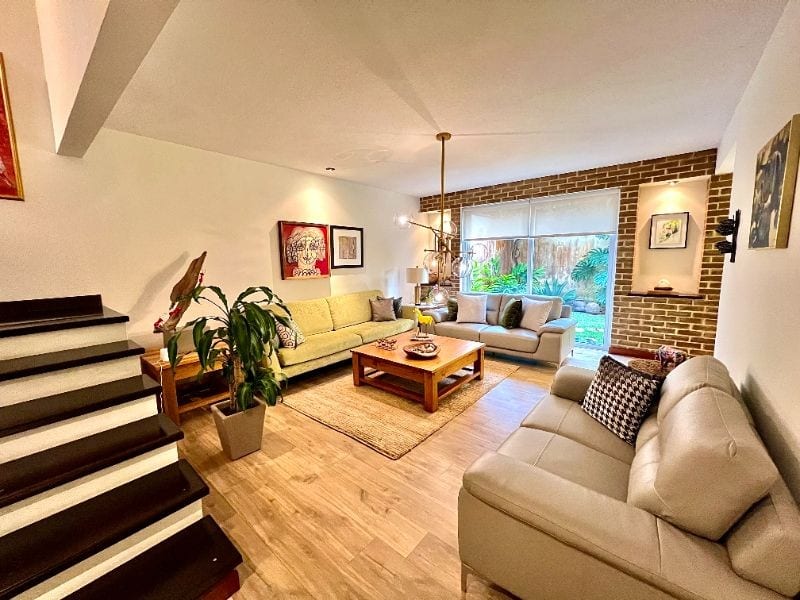 Casa en venta en la Montaña dentro de condominio pequeño — Casa en Venta en Zona 16, Guatemala, Ciudad — foto 1 de 12