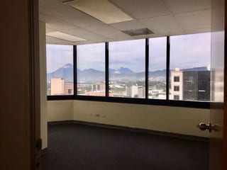 Penthouse en renta Edificio Murano Center zona 10 — Oficina en Alquiler en Zona 10, Guatemala, Ciudad — miniatura 5 de 8