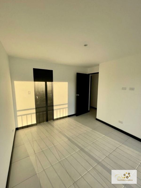 Venta / Renta en Museo San Mateo Zona 7 — Apartamento en Venta en Museo San Mateo, Zona 7, Guatemala, Ciudad — foto 2 de 7