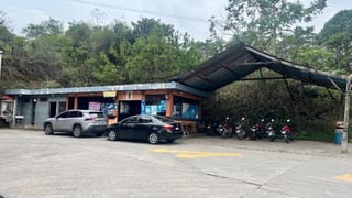 Venta de Gasolinera en San Juan Sacatepequez — Edificio en Venta en San Juan Sacatepéquez, Sacatepéquez — miniatura 3 de 12