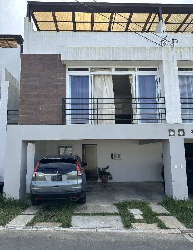 Casa en Renta Carretera el Salvador Secoya de Arrazola KM 16.5 Entrada Olmeca — Casa en Alquiler en Carretera a El Salvador, Guatemala, Ciudad — foto 17 de 17