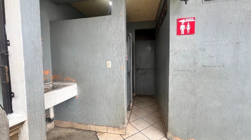 Venta de Gasolinera en San Juan Sacatepequez — Edificio en Venta en San Juan Sacatepéquez, Sacatepéquez — foto 5 de 12