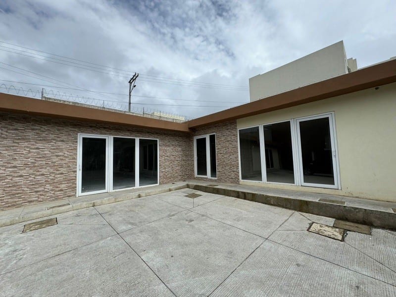 Local en renta y venta en San Jose Pinula CAES — Local en Venta en Carretera a El Salvador, Guatemala, Ciudad — foto 3 de 13