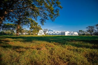 Terrenos en complejo industrial, km 67 Escuintla (Opción 1) — Terreno en Venta en Escuintla, Escuintla — miniatura 1 de 3