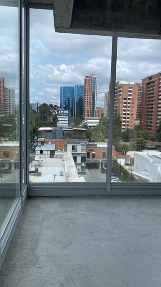 Oficina en Venta Vasanta Zona 10 — Oficina en Venta en Vasanta, Zona 10, Guatemala, Ciudad — miniatura 2 de 5