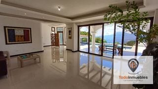 Casa en Venta en Montebello km 9.5 CES — Casa en Venta en Carretera a El Salvador, Guatemala, Ciudad — miniatura 2 de 13