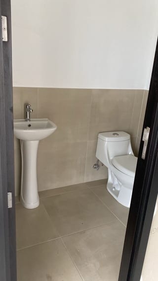 Oficina en Venta Vasanta Zona 10 — Oficina en Venta en Vasanta, Zona 10, Guatemala, Ciudad — miniatura 5 de 5