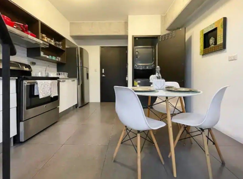 Apartamento amueblado en venta Fabra zona 10 — Apartamento en Venta en Zona 10, Guatemala, Ciudad — foto 11 de 12