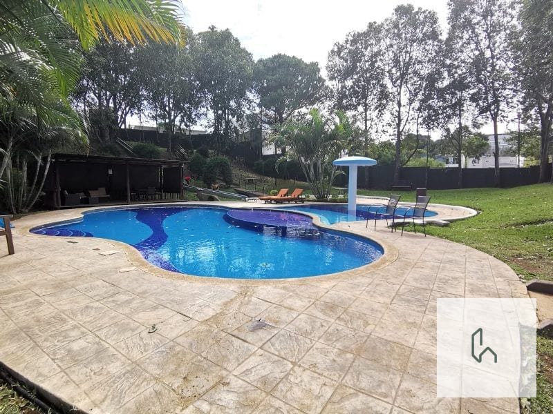 Casa en Venta en Fontana 3 — Casa en Venta en La Fontana III, Carretera a El Salvador, Guatemala, Ciudad — foto 2 de 11