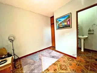 Casa en Venta en Villa Nueva de Tres Niveles — Casa en Venta en Villa Nueva, Guatemala, Ciudad — miniatura 4 de 8