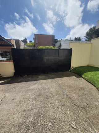 Casa en Venta grande y linda en Paisajes de San Antonio, CAES — Casa en Venta en San Antonio, Carretera a El Salvador, Guatemala, Ciudad — miniatura 5 de 15