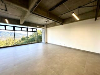 Oficina de 137 m2 en Renta en Zona 13. — Oficina en Alquiler en Elemento Plaza Berlín, Zona 13, Guatemala, Ciudad — miniatura 1 de 11