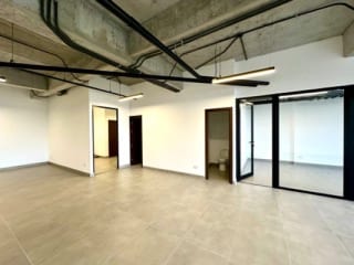 Oficina de 137 m2 en Renta en Zona 13. — Oficina en Alquiler en Elemento Plaza Berlín, Zona 13, Guatemala, Ciudad — miniatura 8 de 11