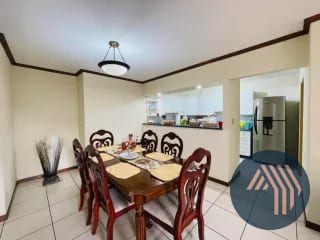 Alquiler de Amplio Apto. Amueblado - Torre Castelar, Zona 10 — Apartamento en Alquiler en Torre Castelar, Zona 10, Guatemala, Ciudad — miniatura 3 de 10