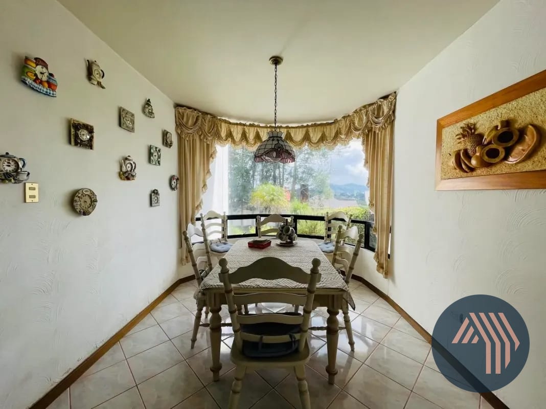 Venta de Amplia Casa - Colinas de Andalucía, KM 16.5 CES — Casa en Venta en Colinas De Andalucia, Carretera a El Salvador, Guatemala, Ciudad — foto 7 de 10