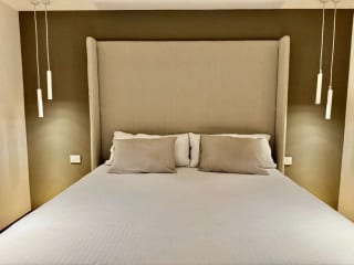 Apartamento amueblado 3 dormitorios y cuarto de servicios, zona 10 — Apartamento en Alquiler en Zona 10, Guatemala, Ciudad — miniatura 2 de 14