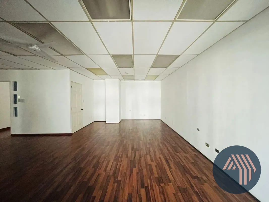 Alquiler de Oficina Tabicada 97MT2 - Murano Center, Zona 10 — Oficina en Alquiler en Murano Center, Zona 10, Guatemala, Ciudad — foto 3 de 11