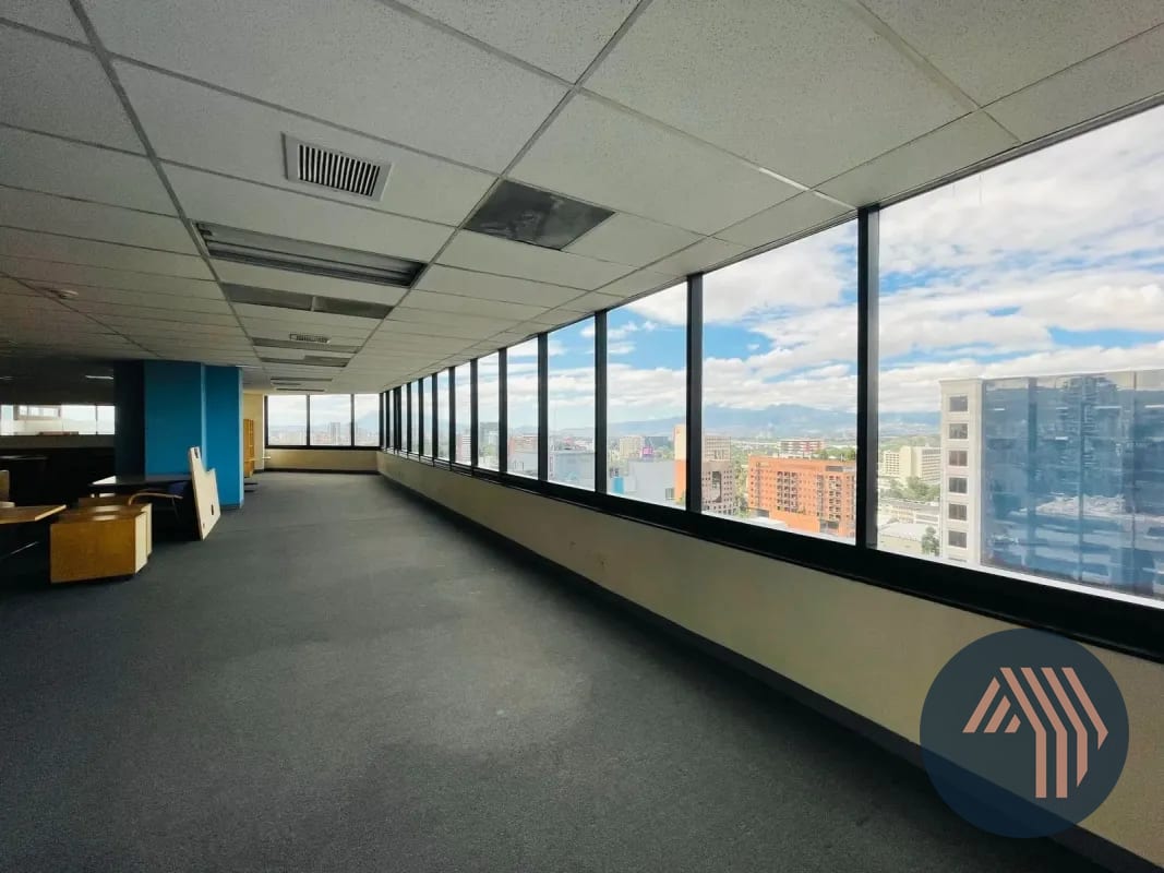 Alquiler de Amplia Oficina Penthouse 829MT2 - Murano, Zona 10 — Oficina en Alquiler en Murano Center, Zona 10, Guatemala, Ciudad — foto 7 de 16