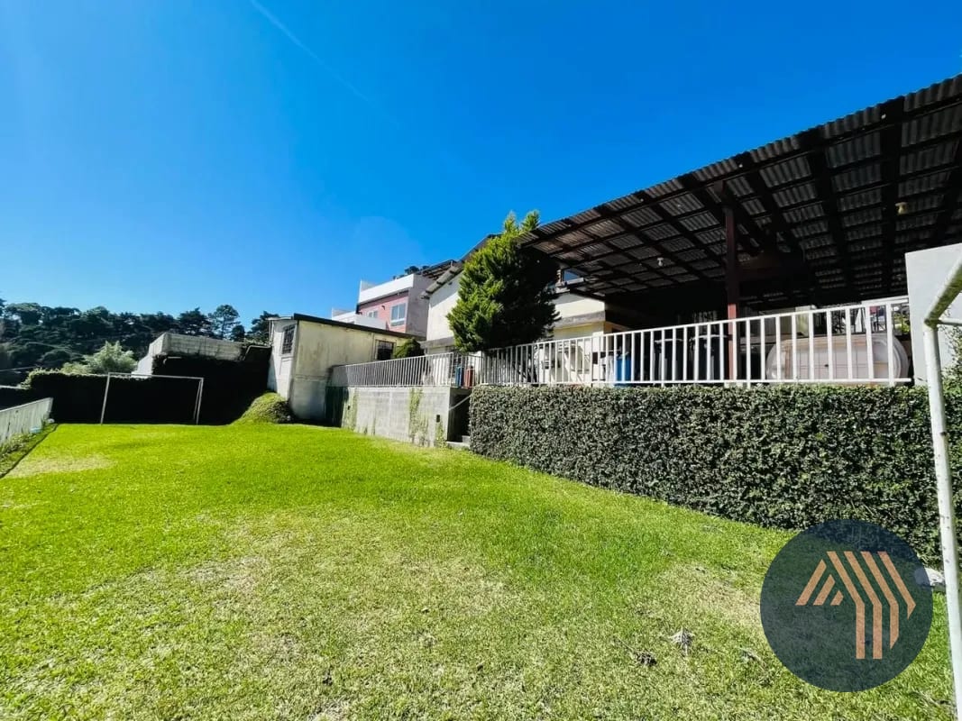Venta de Amplia Casa - Lomas de San Rafael, KM 16 CES — Casa en Venta en Lomas de San Rafael, Carretera a El Salvador, Guatemala, Ciudad — foto 1 de 10