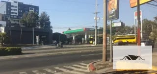 En Renta Casa Zona 12 sobre Calzada Aguilar Batres con muy buena ubicación — Casa en Alquiler en Zona 12, Guatemala, Ciudad — miniatura 12 de 17