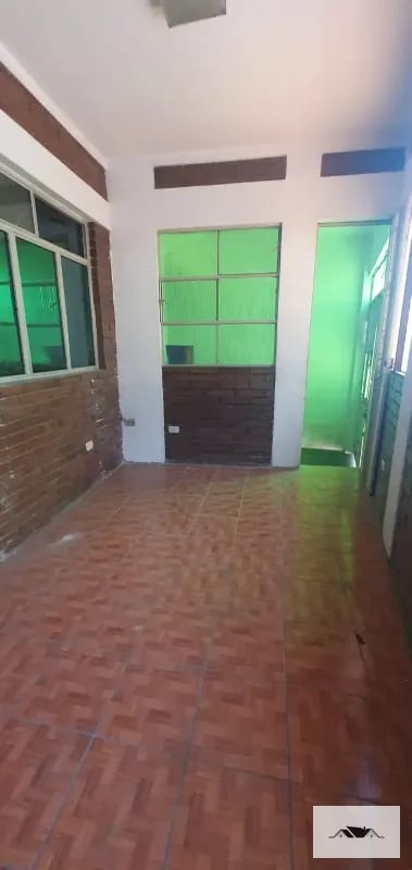 En Renta Casa Zona 12 sobre Calzada Aguilar Batres con muy buena ubicación — Casa en Alquiler en Zona 12, Guatemala, Ciudad — foto 9 de 17