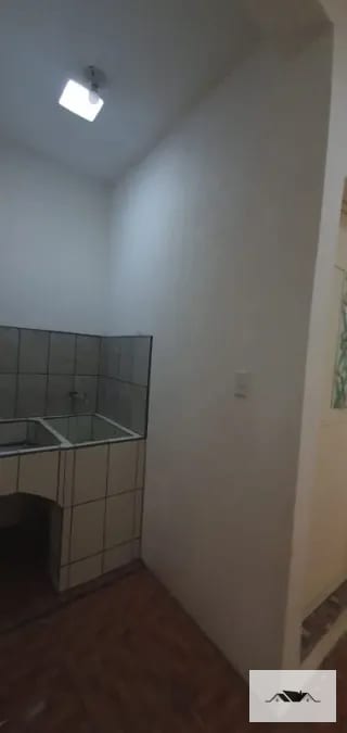En Renta Casa Zona 12 sobre Calzada Aguilar Batres con muy buena ubicación — Casa en Alquiler en Zona 12, Guatemala, Ciudad — miniatura 4 de 17