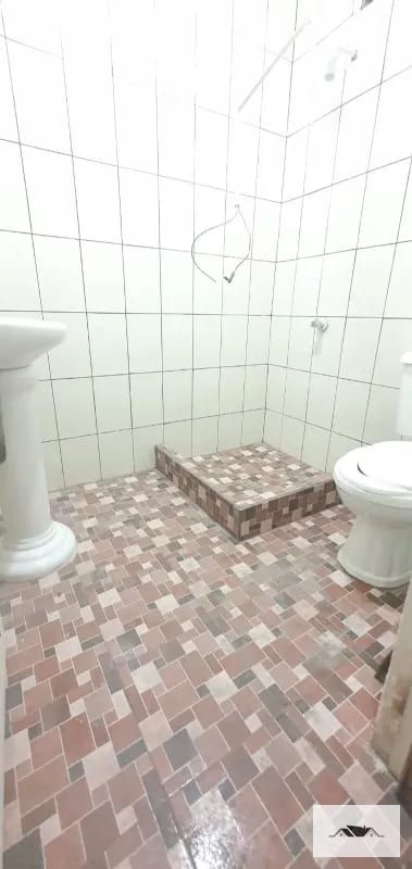 En Renta Casa Zona 12 sobre Calzada Aguilar Batres con muy buena ubicación — Casa en Alquiler en Zona 12, Guatemala, Ciudad — foto 2 de 17