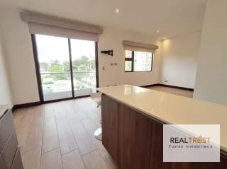 Venta Moderno Apartamento Zona 10 — Apartamento en Venta en Zona 10, Guatemala, Ciudad — miniatura 3 de 15