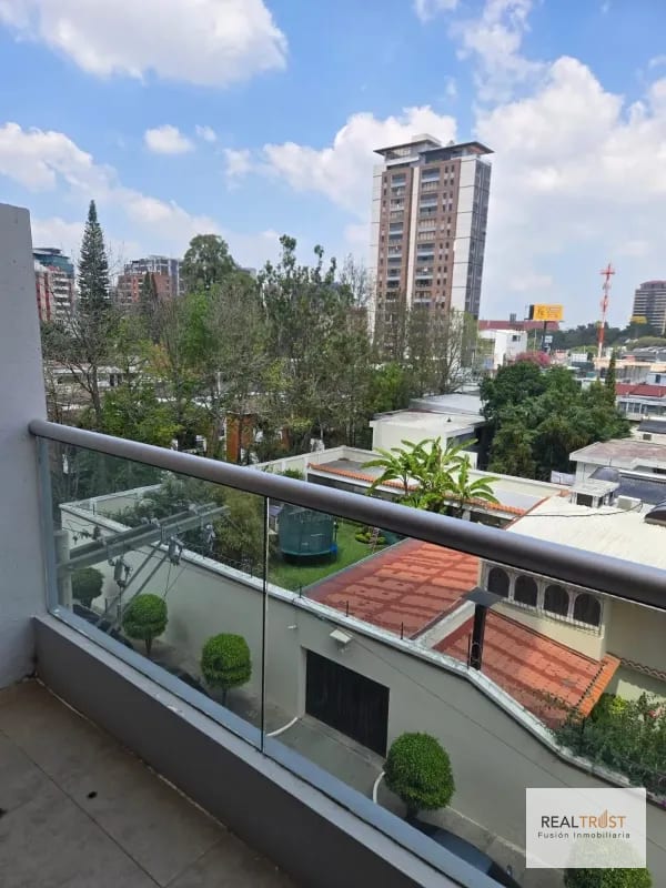 Venta Moderno Apartamento Zona 10 — Apartamento en Venta en Zona 10, Guatemala, Ciudad — foto 13 de 15