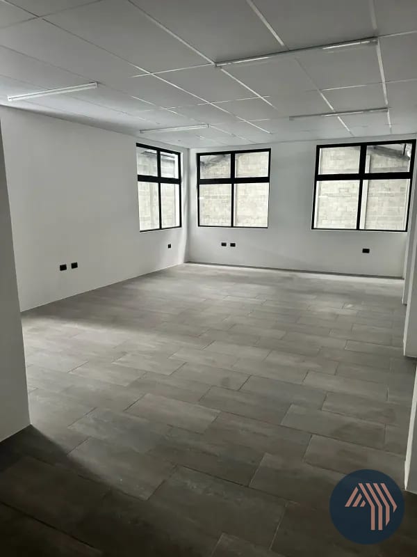 Alquiler de Ofibodega para Estrenar - Empresarial Chimaltenango — Bodega / Ofibodega en Alquiler en Chimaltenango, Chimaltenango — foto 7 de 13
