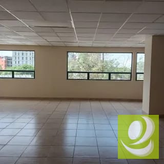 RENTA Oficina en zona 13 cerca de Las Américas — Oficina en Alquiler en Zona 13, Guatemala, Ciudad — miniatura 5 de 8