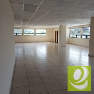 RENTA Oficina en zona 13 cerca de Las Américas — Oficina en Alquiler en Zona 13, Guatemala, Ciudad — miniatura 1 de 8