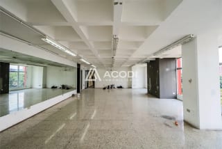 Oficina en Zona 9 — Oficina en Alquiler en Zona 9, Guatemala, Ciudad — miniatura 1 de 4
