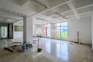 Oficina en Zona 9 — Oficina en Alquiler en Zona 9, Guatemala, Ciudad — miniatura 4 de 4