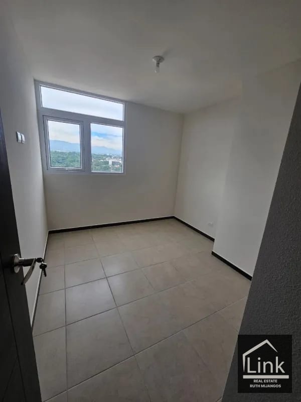 Apartamento en Venta zona 11 PARQUE SAN JORGE — Apartamento en Venta en Parque San Jorge, Zona 11, Guatemala, Ciudad — foto 11 de 13