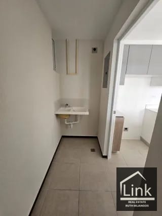 Apartamento en Venta zona 11 PARQUE SAN JORGE — Apartamento en Venta en Parque San Jorge, Zona 11, Guatemala, Ciudad — miniatura 4 de 13