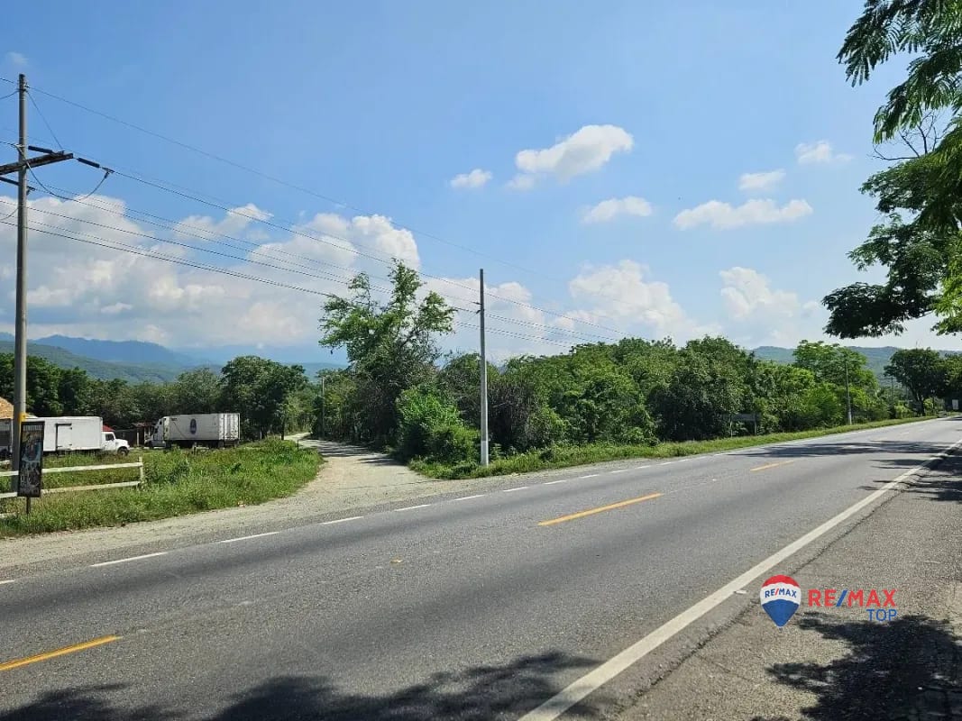 Terreno Comercial en Carretera CA9 San Cristóbal Acasaguastlan — Terreno en Venta en San Cristóbal Acasaguastlán, El Progreso — foto 2 de 3